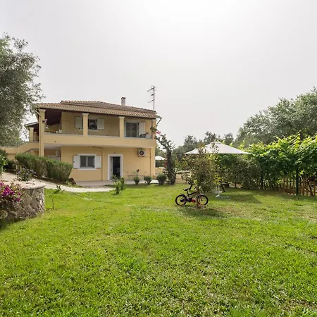 Lazaros Apartments Gouvia Exterior photo