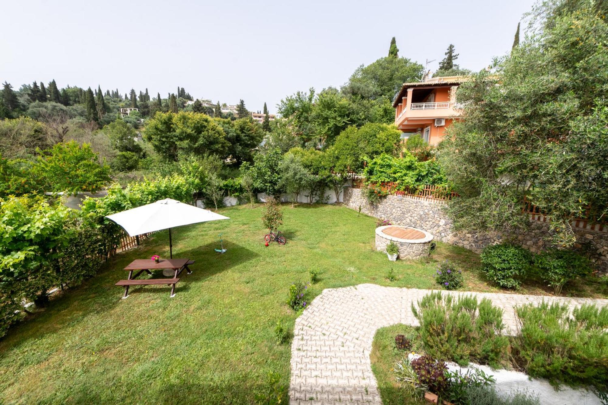 Lazaros Apartmán