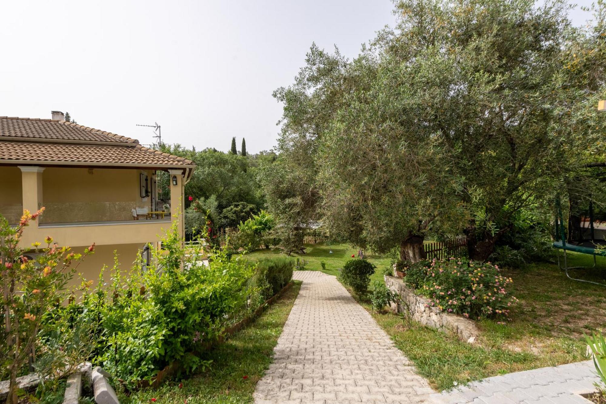 Lazaros Apartmán Gouvia